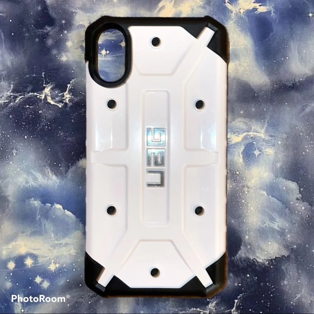 URBAN ARMOR GEAR Pathfinder Series, Iphone X Phone Case, White & Black, NEW!